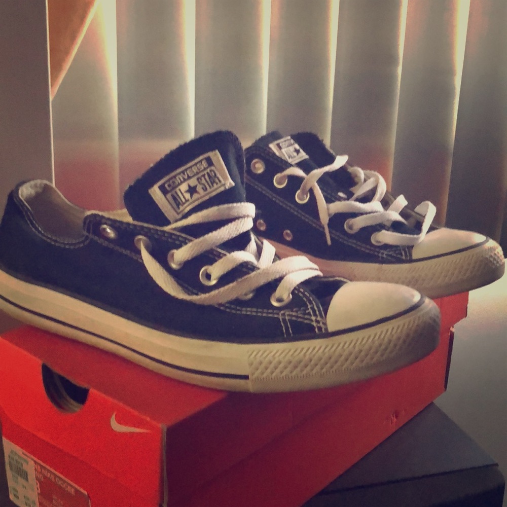 COPY - Chucks converse tennis shoe